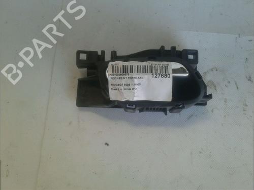 Used Rear right interior door handle PEUGEOT 5008 (0U_, 0E_) 1.6 HDi (112 hp) 17869557