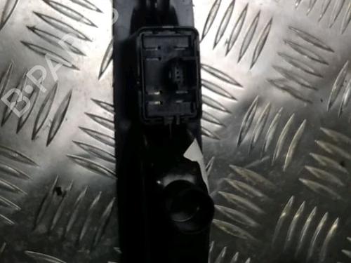 Used Right rear window switch Right rear window switch RENAULT LAGUNA III (BT0/1) 1.5 dCi (BT00, BT0A, BT0T, BT1J) (110 hp) 13081921 13081921