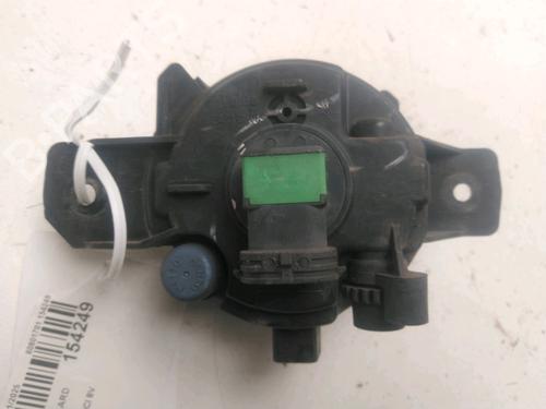 right-front-fog-light-renault-clio-iii-br01-cr01-2005-2006-2007-2008-2009-2010-2011-2012-2013-2014-23099283 main image