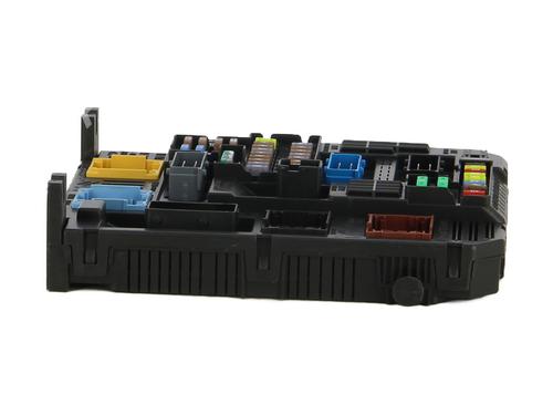 Used Fuse box Fuse box PEUGEOT 308 II (LB_, LP_, LW_, LH_, L3_) 1.5 BlueHDI 100 (102 hp) 36573443 36573443