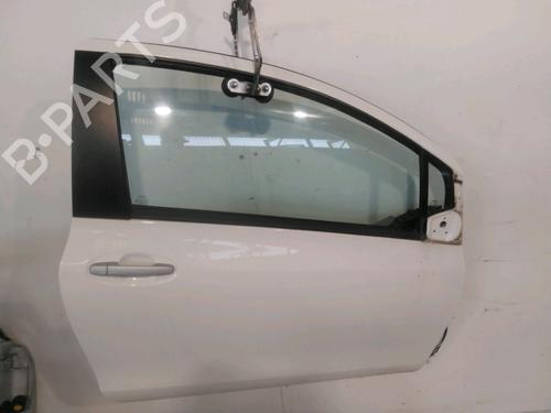 Used Right front door TOYOTA YARIS (_P9_) 1.4 D-4D (NLP90_, NLP90R) (90 hp) 30188037
