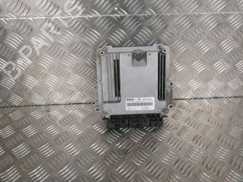 Used Engine control unit (ECU) Engine control unit (ECU) RENAULT TRAFIC III Van (FG_) 1.6 dCi 120 (FGMB, FGMC) (120 hp) 15047963 15047963