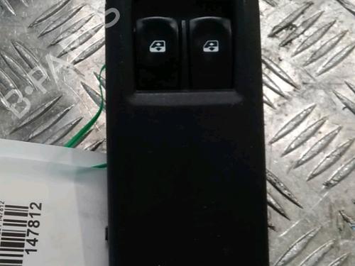 Used Left front window switch RENAULT CLIO III (BR0/1, CR0/1) 1.5 dCi (BR17, CR17) (86 hp) 17316497