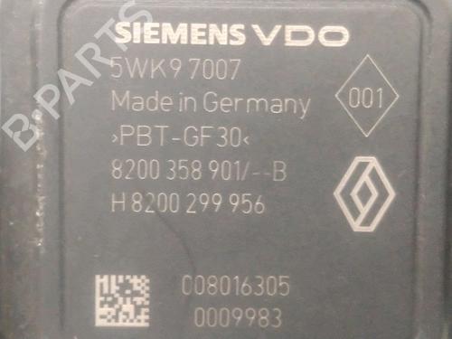Used Mass air flow sensor RENAULT CLIO III (BR0/1, CR0/1) 1.5 dCi (BR17, CR17) (86 hp) 28572684