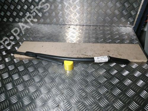Used Front windshield wiper arm Front windshield wiper arm ALFA ROMEO 147 (937_) 1.9 JTDM 16V (937.AXN1B, 937.BXN1B) (150 hp) 14902771 14902771