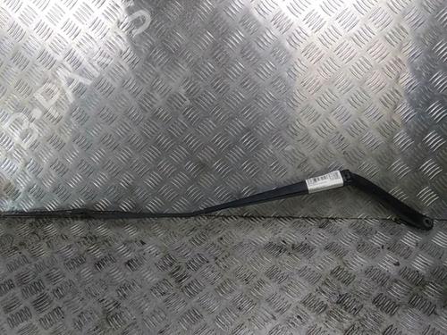 Used Front windshield wiper arm FORD FUSION (JU_) 1.4 TDCi (68 hp) 20977582
