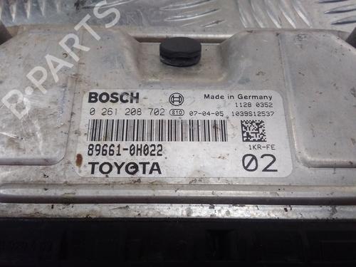 Used Engine control unit (ECU) Engine control unit (ECU) TOYOTA AYGO (_B1_) 1.0 (KGB10_, KGB10R) (68 hp) 15746859 15746859