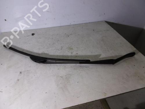 Used Front windshield wiper arm DACIA DUSTER (HS_) 1.5 dCi (HSMC) (107 hp) 15760159