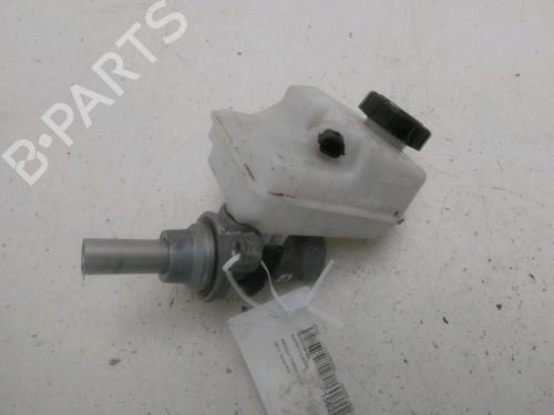 Used Brake master cylinder Brake master cylinder RENAULT TWINGO III (BCM_, BCA_) 1.0 SCe 70 (71 hp) 29389271 29389271