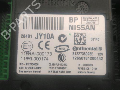 Used Fuse box Fuse box RENAULT KOLEOS I (HY_) 2.0 dCi (HY0K) (150 hp) 26197609 26197609