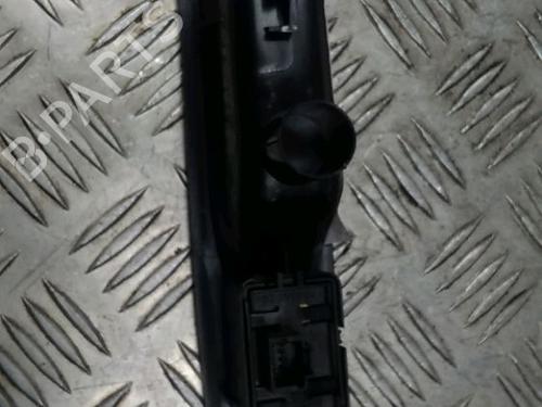 Used Right rear window switch Right rear window switch RENAULT SCÉNIC III (JZ0/1_) 1.5 dCi (106 hp) 13081908 13081908
