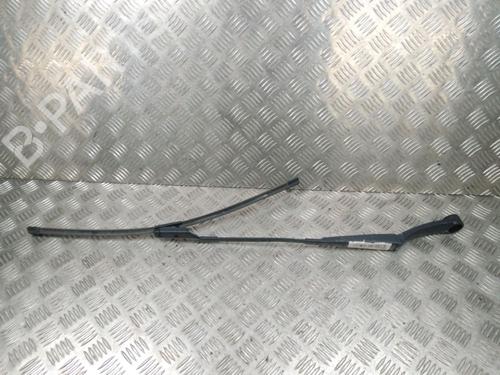 Used Front windshield wiper arm HYUNDAI i30 (FD) 1.6 CRDi (90 hp) 14903388