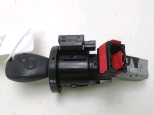 Used Ignition barrel DACIA SANDERO II TCe 90 (B8M1, B8MA, B8AC) (90 hp) 19702155