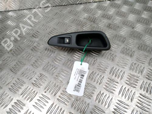 Used Left rear window switch Left rear window switch PEUGEOT 308 I (4A_, 4C_) 1.6 HDi (112 hp) 13094379 13094379