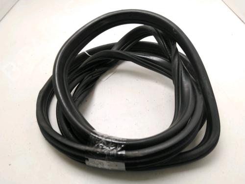 rubber-door-seal-opel-corsa-c-x01-2000-2001-2002-2003-2004-2005-2006-2007-2008-2009-30715236 main image