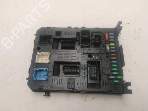 Used Fuse box Fuse box PEUGEOT 308 SW I (4E_, 4H_) 1.6 HDi (112 hp) 24881757 24881757
