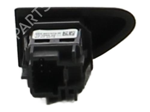 Used Warning switch Warning switch RENAULT CAPTUR I (J5_, H5_) 0.9 TCe 90 (90 hp) 32715571 32715571