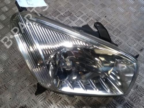 Used Right headlight TOYOTA RAV 4 II (_A2_) 2.0 D 4WD (CLA20_, CLA21_, CLA20R, CLA21R) (116 hp) 15379197