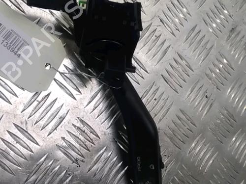 Used Steering column stalk SEAT LEON (1P1) 1.9 TDI (105 hp) 13215053
