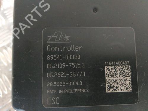 Used ABS pump TOYOTA YARIS (_P13_) 1.4 D (NLP130_, NLP130) (90 hp) 13038614