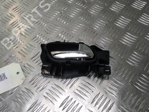 Used Front right interior door handle PEUGEOT 5008 (0U_, 0E_) 1.6 HDi (112 hp) 13081102