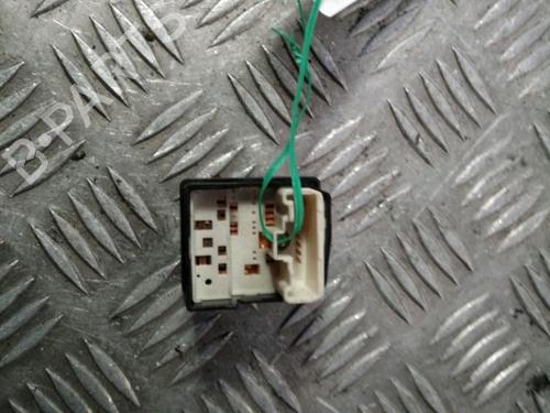 Used Mirror switch Mirror switch TOYOTA COROLLA Verso (ZER_, ZZE12_, R1_) 1.8 (ZNR11_, ZNR11R) (129 hp) 11996822 11996822
