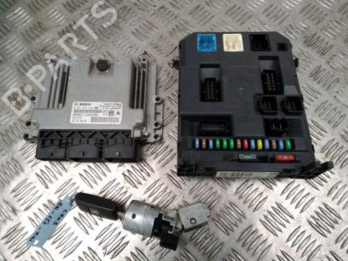 Used Engine control unit (ECU) PEUGEOT 207 (WA_, WC_) 1.4 HDi (68 hp) 13077936