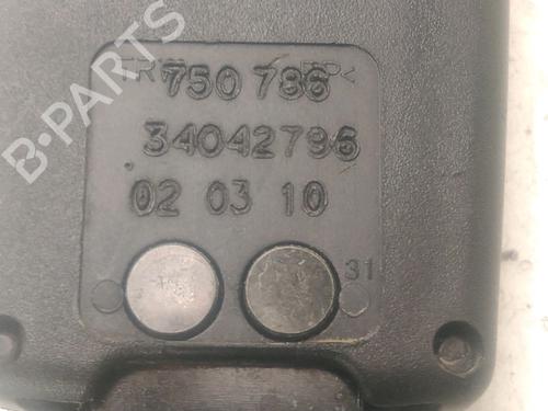 Used Seat buckle RENAULT CLIO III Hatchback Van (SB_, SR_) 1.5 dCi (68 hp) 27268399