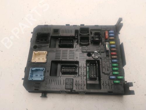 Fuse box CITROËN C5 III (RD_) 1.6 HDi 110 (RD9HZC) | BP25041128E1 - Image 2