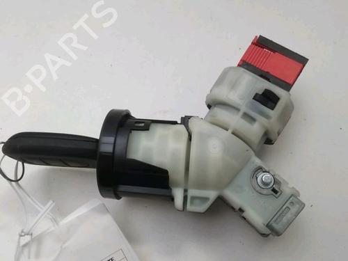 Used Ignition barrel RENAULT CLIO V (B7_) 1.5 Blue dCi 100 (B7AD) (101 hp) 18066653