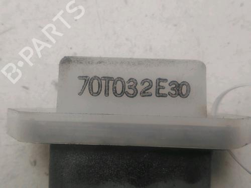 Used Heater resistor Heater resistor NISSAN JUKE (F15) 1.5 dCi (110 hp) 25278992 25278992