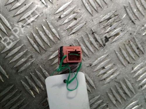 Used Warning switch CITROËN C3 Picasso (SH_) 1.6 HDI 90 (92 hp) 11518118