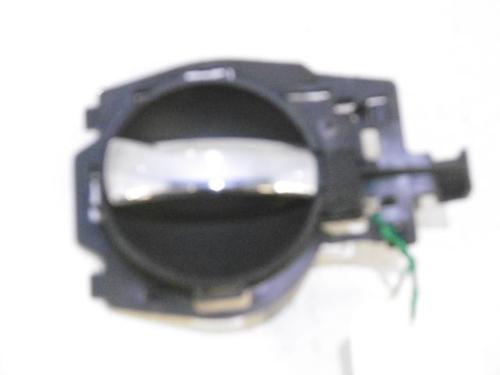 Used Front right interior door handle Front right interior door handle 15754490 15754490