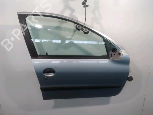 Used Right front door Right front door 26463385 26463385