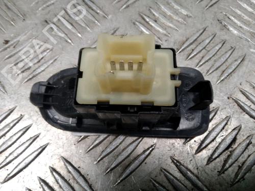 Used Right rear window switch DACIA DUSTER (HS_) 1.2 TCe 125 (125 hp) 13081914