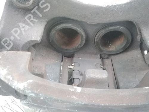Used Right front brake caliper Right front brake caliper RENAULT MASTER II Van (FD) 2.5 dCi (FD01, FD02, FD21, FD22, FD31, FD32, FD3Y, FD71,... (120 hp) 17042193 17042193