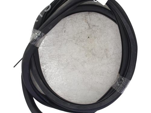 Used Rubber door seal Rubber door seal PEUGEOT 208 I (CA_, CC_) 1.2 PureTech 82 (82 hp) 36659637 36659637