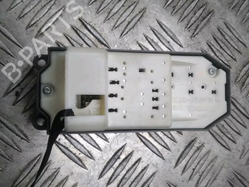 Used Left front window switch TOYOTA VERSO S (_P12_) 1.4 D4-D (NLP121_, NLP121R) (90 hp) 13720946