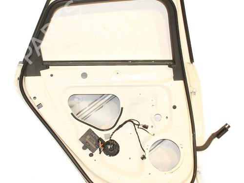 Dør venstre bagtil AUDI A3 Sportback (8VA, 8VF) 1.6 TDI (105 hp) 32005571