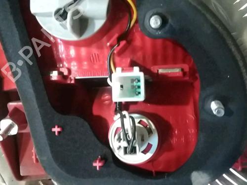 Used Right tailgate light KIA VENGA (YN) 1.6 CRDi 115 (116 hp) 13083175