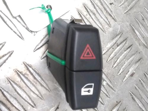 Used Warning switch BMW 5 (E60) 535 d (272 hp) 13079359