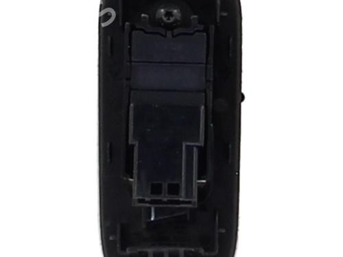 Used Right rear window switch Right rear window switch VOLVO V40 Hatchback (525) T2 (122 hp) 33477348 33477348