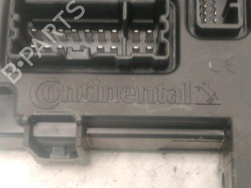 Used Fuse box Fuse box RENAULT ARKANA I (LCM_, LDN_) 1.6 E-TECH 145 (LDMU) (143 hp) 28159727 28159727