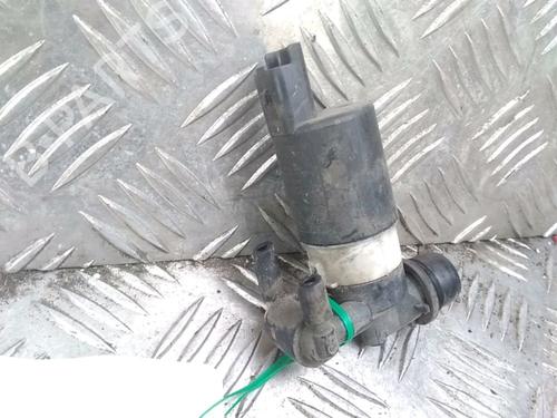 Used Washer pump RENAULT MEGANE III Grandtour (KZ0/1) 1.5 dCi (KZ09, KZ0D, KZ1G, KZ29, KZ14, KZ1W, KZ10, KZ1F,... (110 hp) 20927185