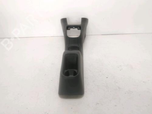 Used Middle console Middle console CITROËN C3 III (SX) 1.5 BlueHDi 100 (SXYHYP, SXYHTU) (102 hp) 29442533 29442533