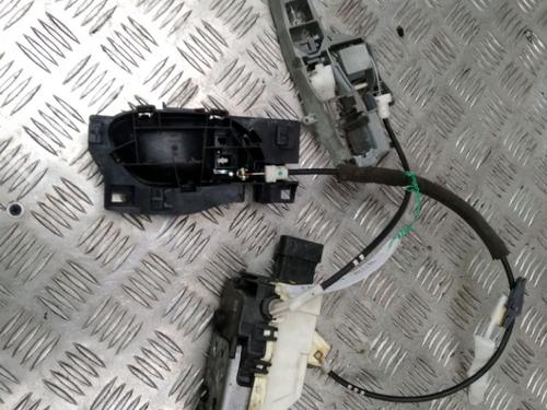 Used Front left lock Front left lock 13081712 13081712