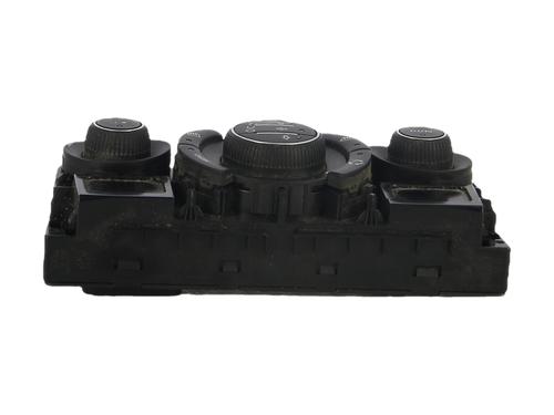 Used Climate control Climate control 39181097 39181097