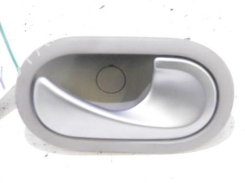 Used Front right interior door handle Front right interior door handle 15754500 15754500