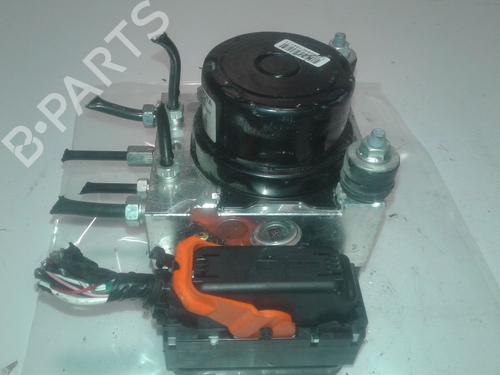 Used ABS pump TOYOTA YARIS (_P13_) 1.5 (NSP131_) (112 hp) 15749757