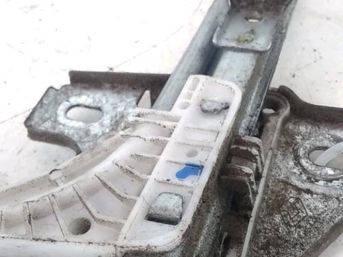 Used Front left window mechanism Front left window mechanism RENAULT MASTER II Van (FD) 2.5 dCi 120 (FD0M, FD0U, FD0W, FD2M, FD2W, FD3M, FD3U,... (115 hp) 34529554 34529554